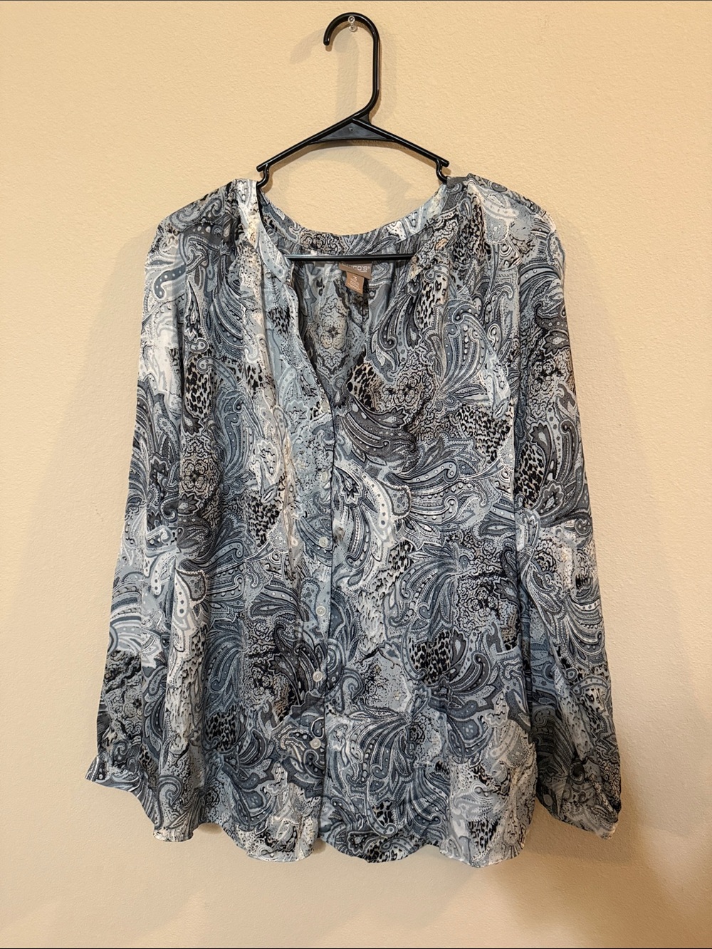 Chico's Blue Paisley V-Neck Button-Front Blouse